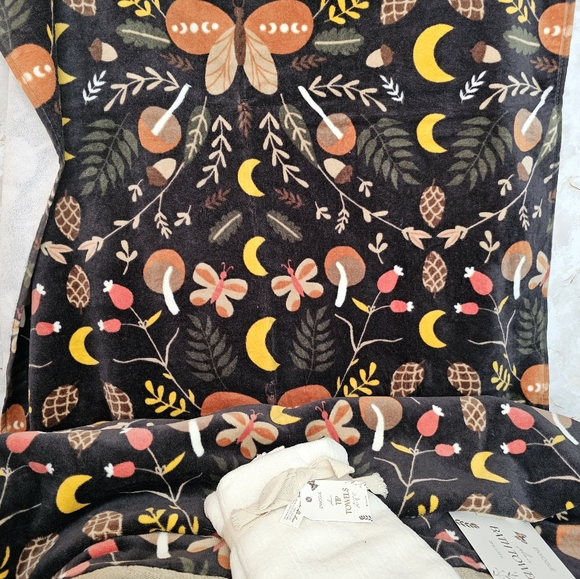 Envogue 4 piece Decorative Towel Set - Picture 13 of 16